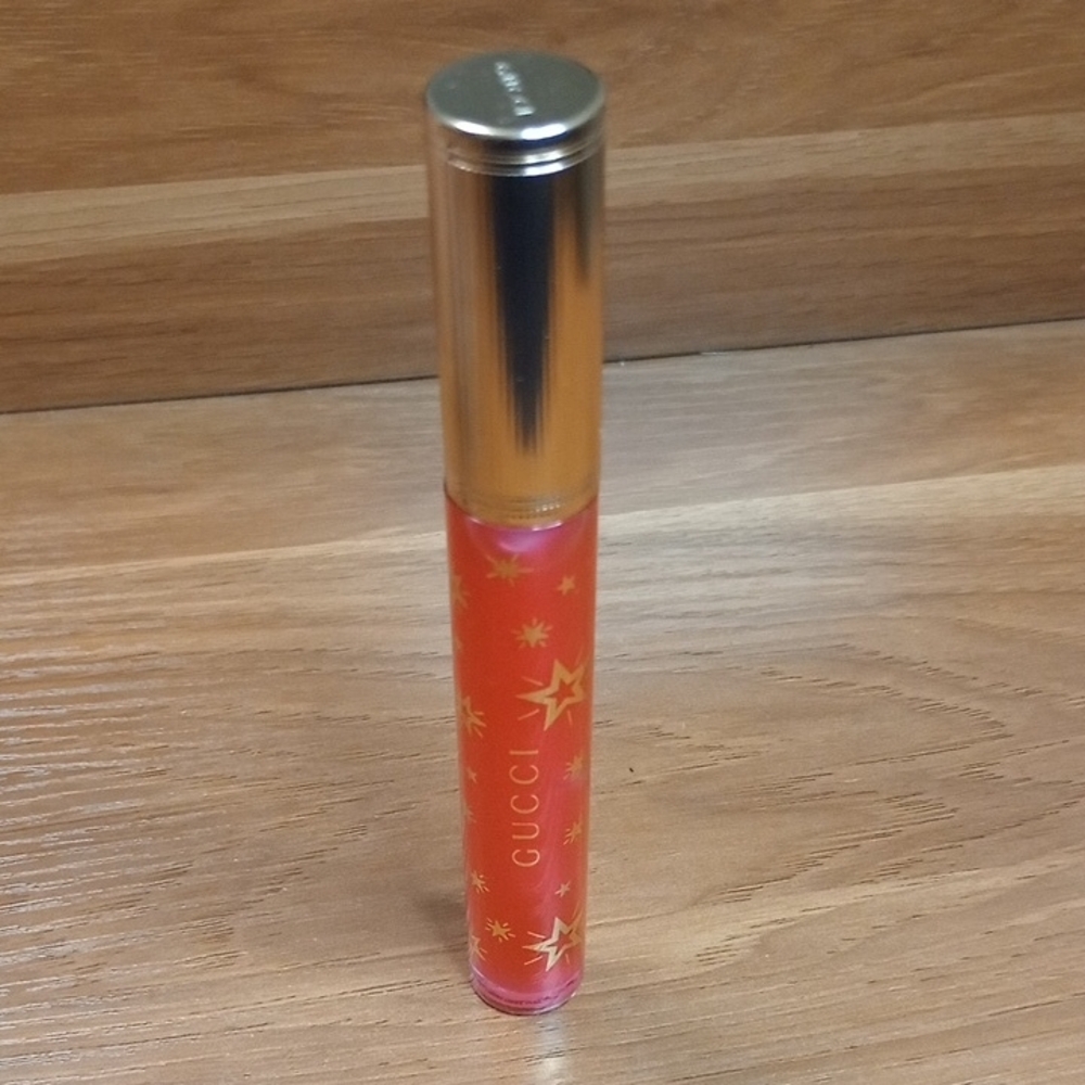 Gucci Plumping Lipgloss - Coral Pink